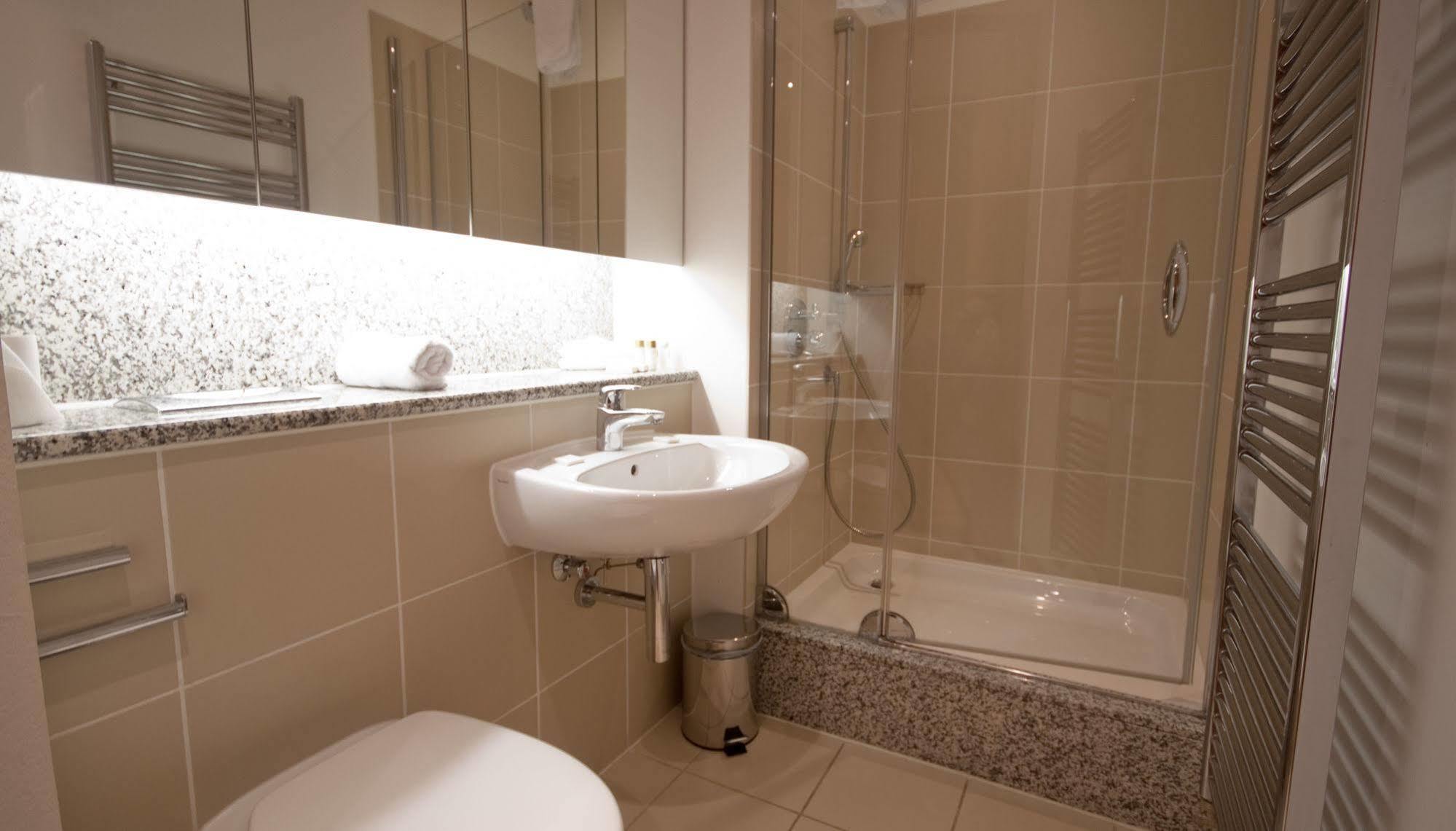 Ifsc City Hotel *